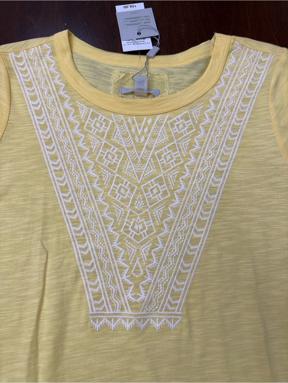 Cupio Women’s Yellow Embroidered Front Top Size L Short Sleeve NWT - Picture 4 of 5